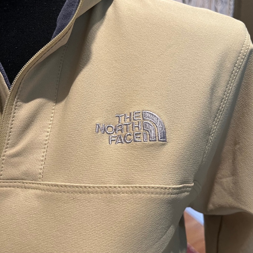 The North Face Women’s Small Yellow Quarter-Zip Pullover